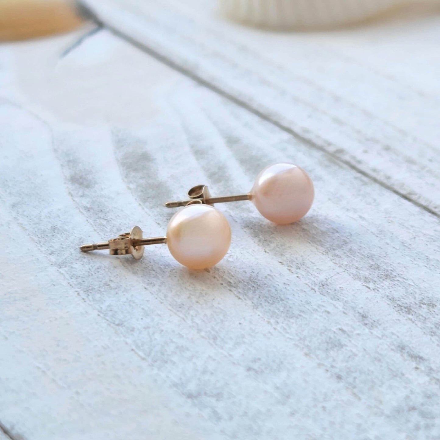 Peachy Pink Pearl Earrings