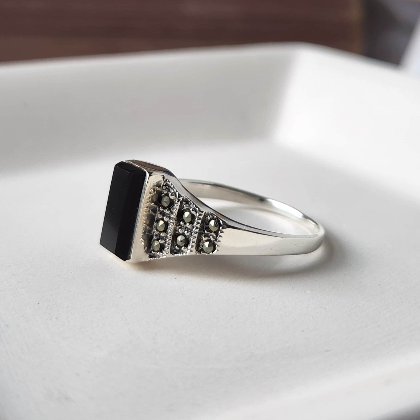 Deco Noir Ring