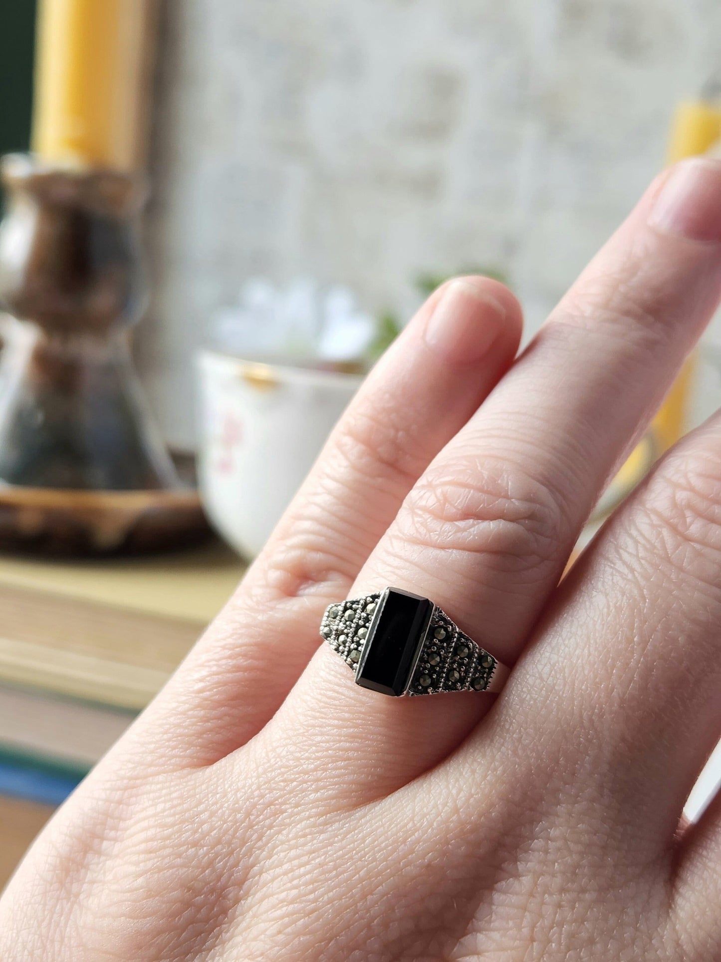 Deco Noir Ring